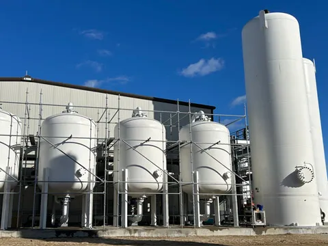 Natural Gas Containers Graphic